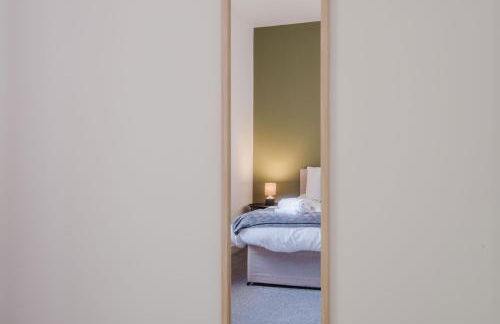 Modern and Comfortable Home away from Home - Photo 30