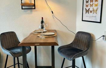 Karl Central Flats - Netflix - Parkplatz - Balkon - Foto 8