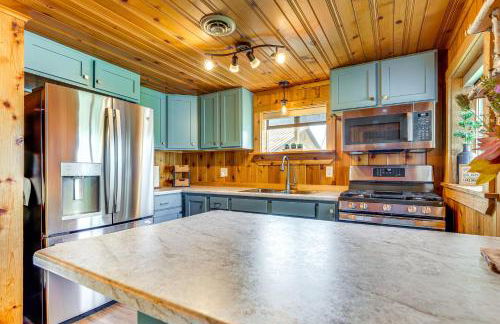 Hike, Ski, Ice Fish and Explore Lodi Lake Escape! - Photo 6