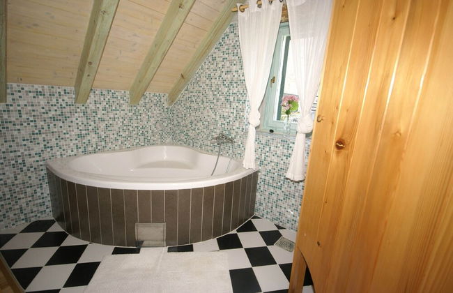 Traditional House With two Apartments - Foto 19