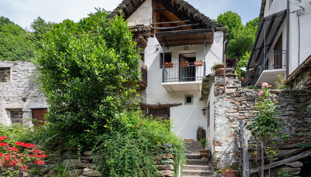 Chalet Il Gianlupo Grigio by Interhome - Foto 2, House