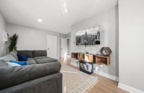 Spacious Luxe Stay Sleeps 16 20 Min to NYC - Foto 1