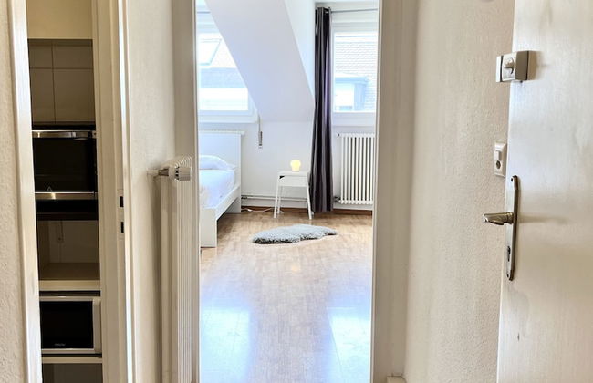 Yooneet Boutique Studio 2' Train Station - Foto 9