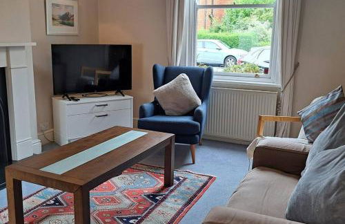 Stunning 3BD Victorian House in Bramhall Village - Photo 1