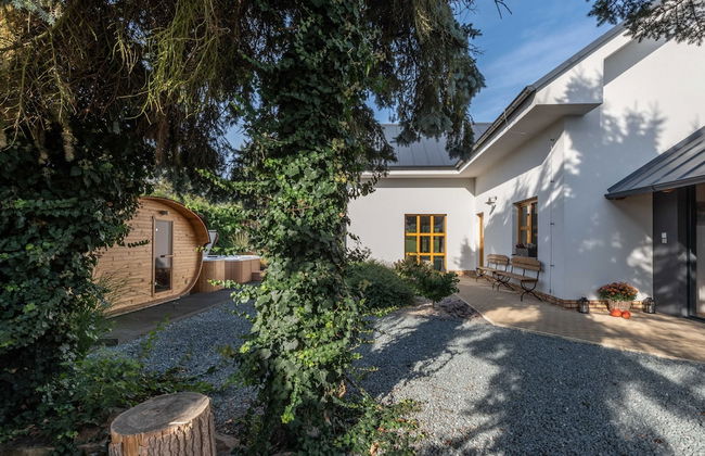 Komarov Pkk031 in Kladruby nad Labem - Foto 7