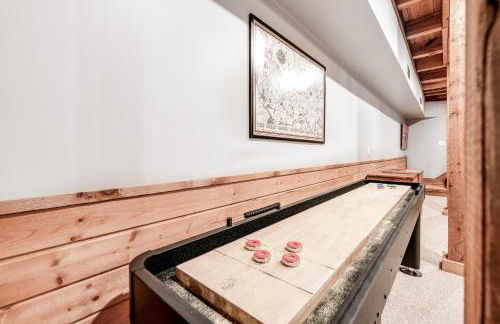 Spacious Serene Cabin Sleep 14 Pool Hot Tub Games - Foto 24