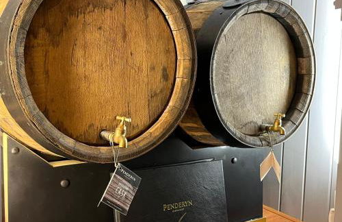 The Cwtch, Log Fire, Sleeps 6, Nr Zip World, Brecon and Bike Park Wales - Photo 45