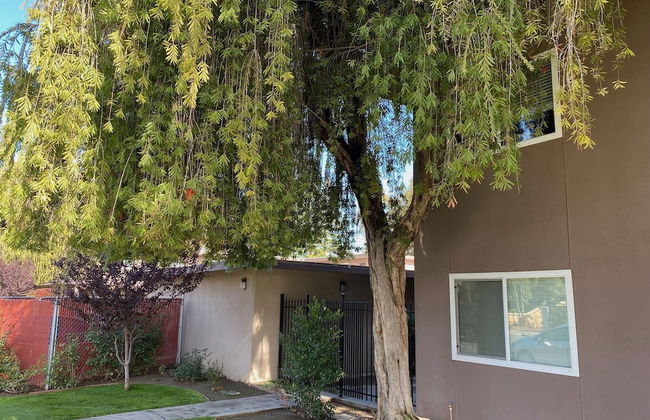 Longer Stay for Travelers Blocks from Hospital and Downtown Security Gates - Foto 50