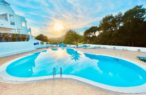 FLAT Surrounded by Nature WIFI & Pool & beach Nearby - Foto 13