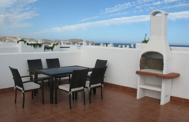 2 Room, Sleeps 4, Parking, 4 Pools, Sea 1st Line - Foto 35