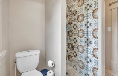 Cozy Renovated 19th Century Home, 5 Min to OSU! 3 Bedroom Home by Paula - Foto 50