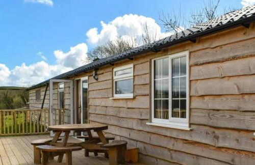 Brook Lodge - Photo 10