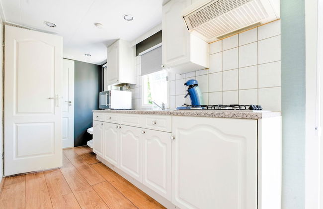 Chalet in Stegeren Near Hiking Trails - Photo 7