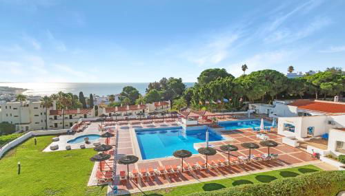 BnB Homes Jardim Cozy Apartment with 3 Swimming pools near the Old Town - Foto 2, sunbed