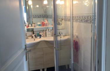 maison entièrement climatisée vue d'exception mer et rade de Marseille avec piscine 8 personnes - Foto 32