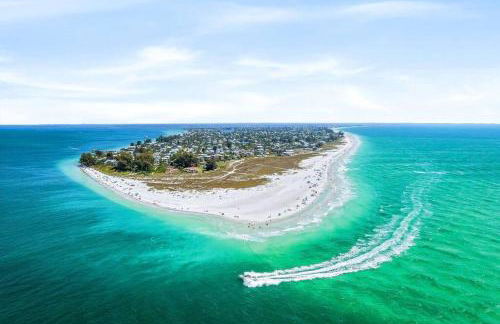 Isla Living, 3 Bed, Canal, Pool - Foto 19