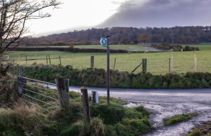 Stunning rural stay with idyllic views & great location - Photo 19