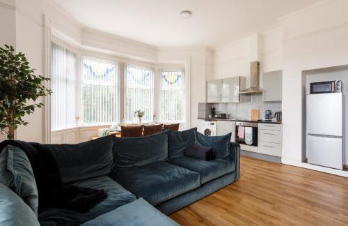 Beech Suite - Private Location with 85 inch Cinema TV & Parking - Foto 22