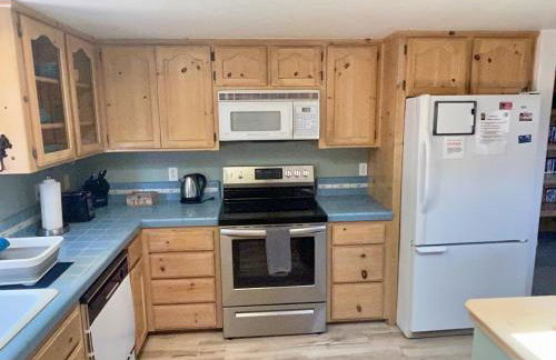 Squirrel View Hot tub BBQ Patio Shuffle Board - Foto 20