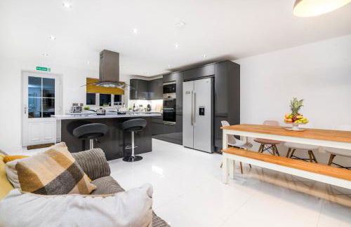 4x Bed Luxurious Home With a View - Foto 18