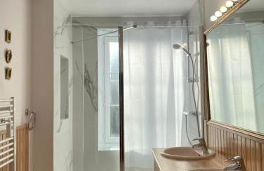 LE REPAIRE DU CLAIN gîte 4 étoiles pour 14 personnes avec piscine proche du Futuroscope - Foto 61