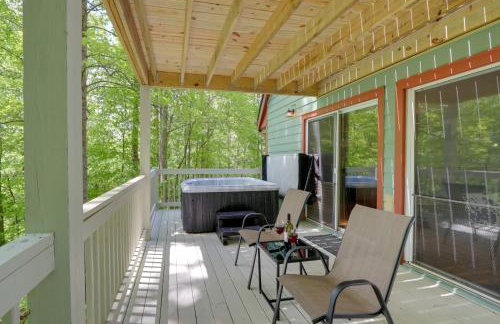 Blue Ridge Getaway with Hot Tub and Seasonal View! - Foto 27