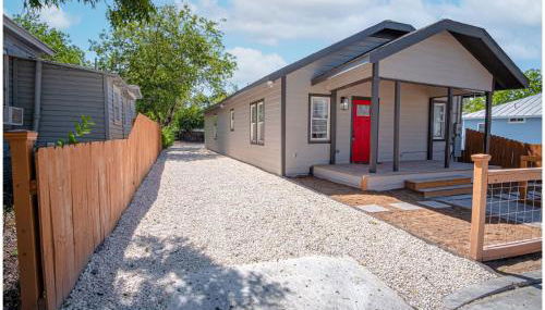 Delightfully Renovated 4 Br/2 BA Near DT Riverwalk - Foto 4