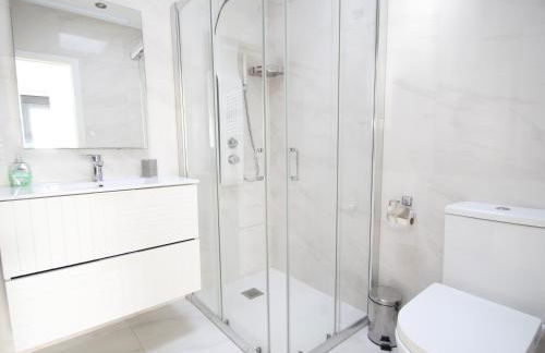 Stylish Villa with pool - Foto 17