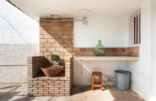 Chalet con Jardin y Barbacoa en el Centro de La Laguna - Foto 3