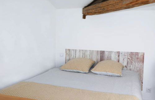 La Cabane - Au cœur d'un village médiéval - Foto 4