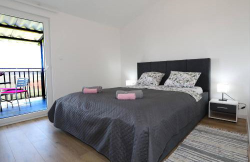 Apolo Apartments - Pool & Garden Retreat - Foto 44