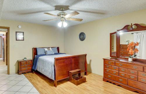 Close to Golf! Snowbird Retreat with Pool in Yuma - Foto 11