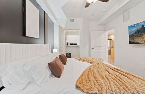 1BR Escape w Parking, Near Temple Sq & Delta Ctr - Foto 2