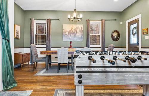 3BR Cozy Family Home with HotTub & Spacious Backyard - Foto 31