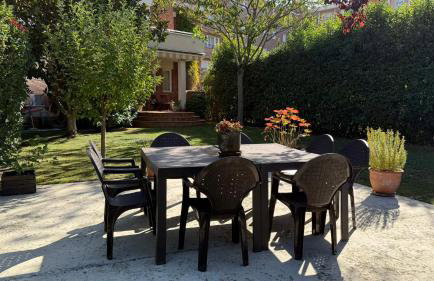 Casa con jardín para Grupos y Familias, 6 habitaciones - Foto 3