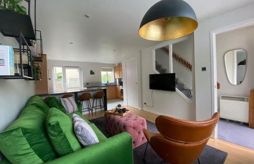 2 Bed House in Hampton - Free parking - Foto 16