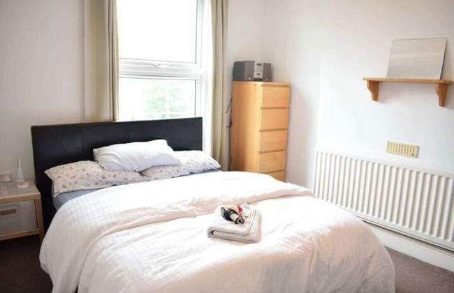 Lovely Victorian Flat for 6 in Stoke Newington - Foto 2