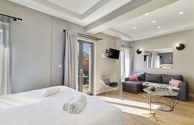 Nival Luxury Suites - Photo 22