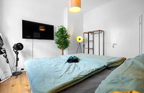 Moderne Suite bis zu 6 Personen - Central- free Parking - 3 Bedrooms - Netflix - Smart Home - Foto 27