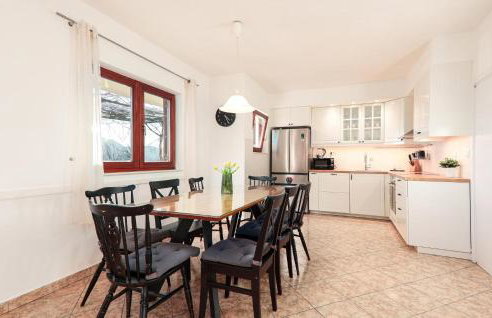 Five-Bedroom Holiday Home In Blato Na Cetini - Photo 3