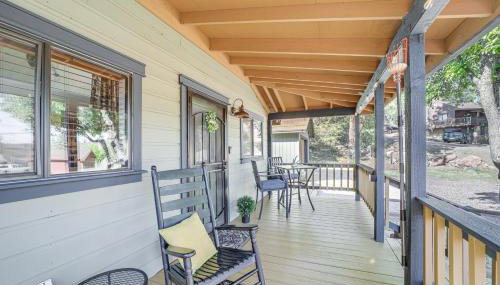 Pine Cabin w/ Fire Pit & Gazebo - Steps to Trails - Foto 4