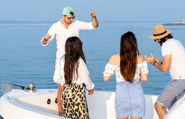 Al Bahrani & Dolphin Islands Day Trip - Foto 1