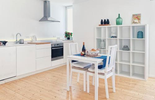 Modern Beautiful House - Photo 9