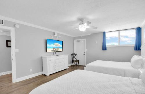 Eleuthera - 2x2 Fully Updated Old Town Waterfront Corner Condo - Photo 22