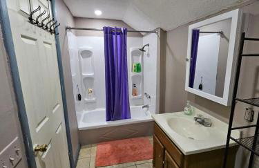 Suites on East Side near Whole Foods, Brown University, Miriam Hospital, MBTA, Downtown, - Photo 33