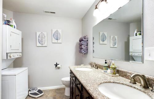 Beautiful Country Apartment, AC, Pickleball, Billiards, Playground, Gardens - Foto 38