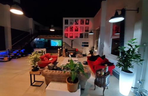 Stunning Industrial Loft in a former Power Plant Schaltzentrale - Foto 31