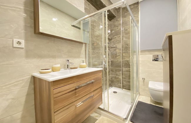 Centrally Located Marvellous Flat in Sisli - Foto 17