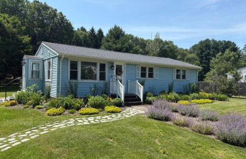 Stay a While in Niantic, Comfort by the Coast - Foto 9