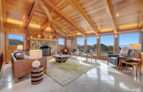 Luxe Remodeled Oceanfront Home on the Bluff - Foto 13